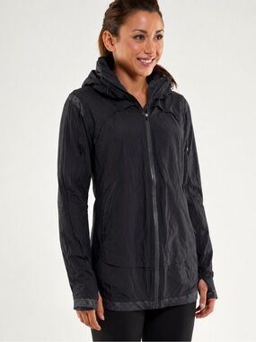 Lululemon Jacket Lightweight Water Resistant Technical Run Size 12 Rain Jacket